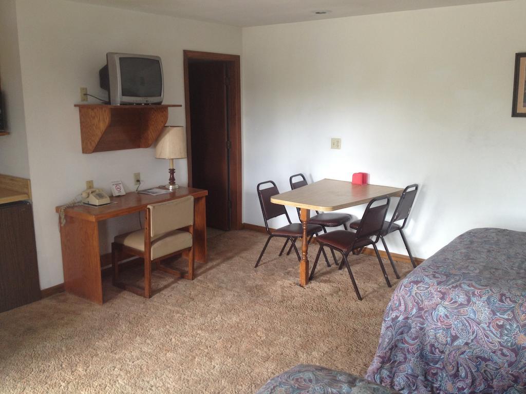 Cool City Motel Two Rivers Kamer foto